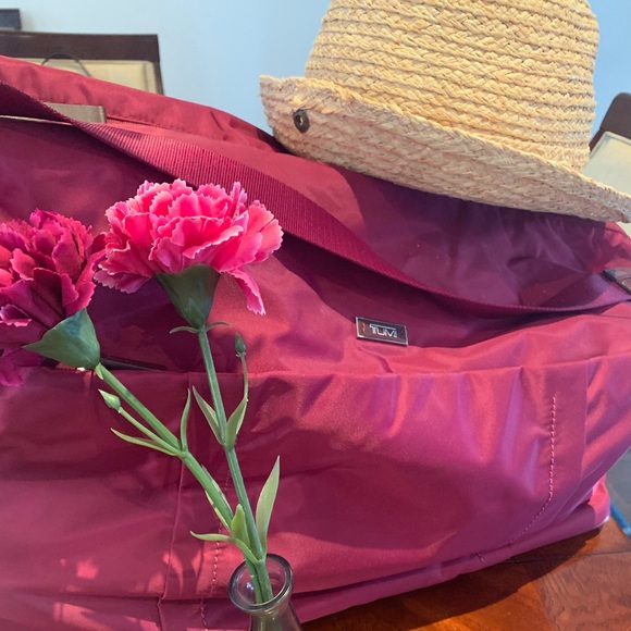 Tumi Voyager Duffel - Picture 3 of 8